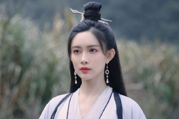 《说英雄谁是英雄》雷纯身世复杂?雷纯亲生父母是谁为何抛弃她?