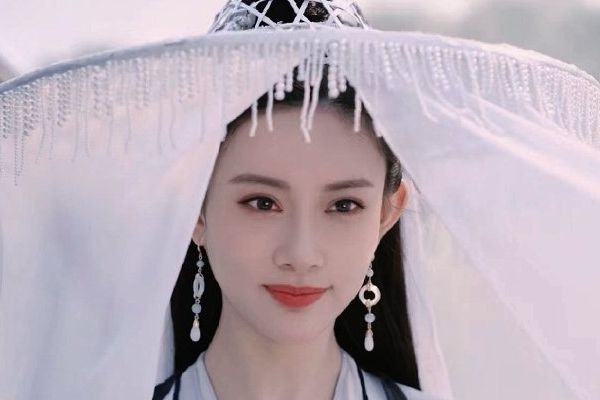 《说英雄谁是英雄》雷纯身世复杂?雷纯亲生父母是谁为何抛弃她?