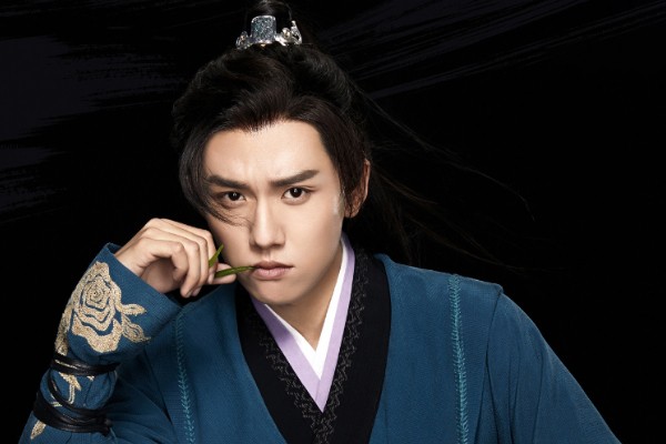 电视剧《夜燕白》翩翩公子白少情是什么人?扮演者张耀个人资料?