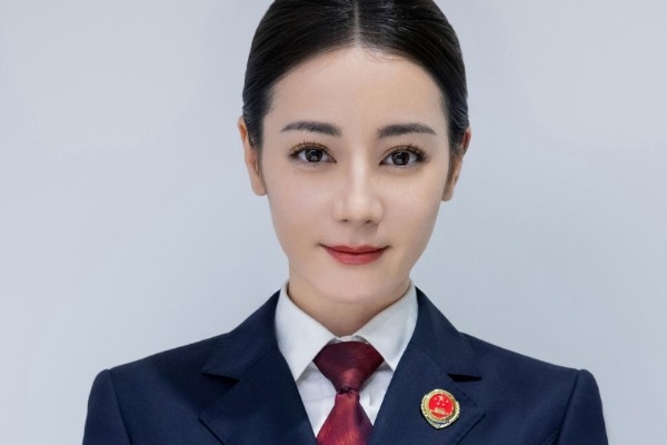 《公诉精英》高品质制作班底携手迪丽热巴?演员佟大为个人资料?