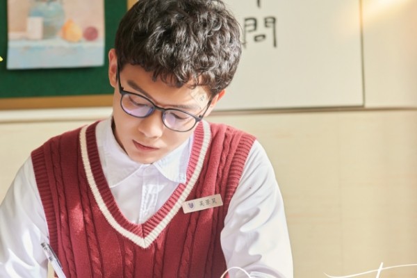 《我的刺猬女孩之念念不忘》李逸男饰演吴景昊?李逸男个人资料?