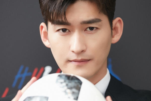 电视剧《东八区的先生们》张翰转型当导演?经超杜淳黄宥明主演?