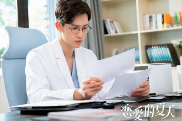 《恋爱的夏天》夏天和前任许则豪睡在了一起?夏天和关辛关系如何?