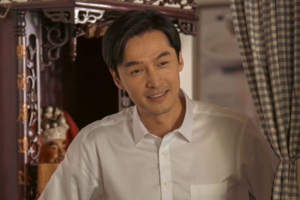 《县委大院》讲述扎根基层谱写赞歌故事?主演胡歌吴越个人资料?
