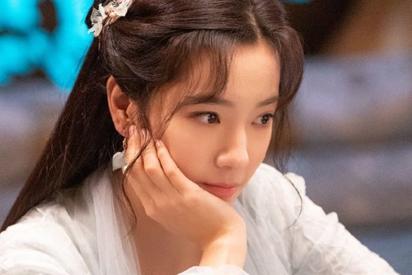 《柳叶摘星辰》女主柳蓉扮演者是谁?演员庄达菲个人资料主要作品?