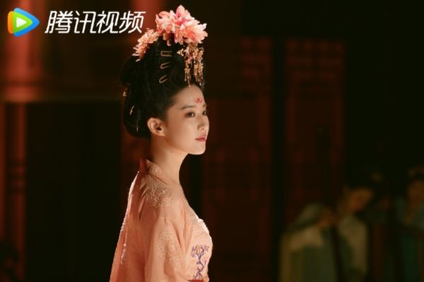《梦华录》花月宴被夸赞弘扬中国传统文化?赵盼儿花月宴造型惊人?