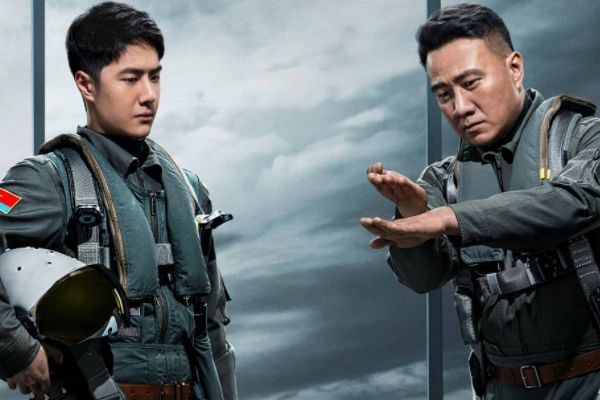 电影《长空之王》讲述新时代空军试飞员热血故事?撤档延期上映?