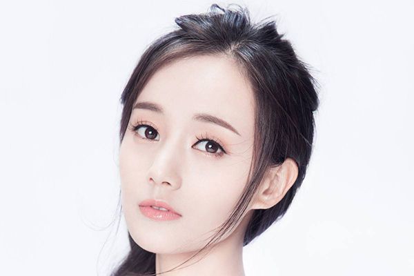 《我的时代，你的时代》演员李一桐扮演艾情?资源正旺为何不火?