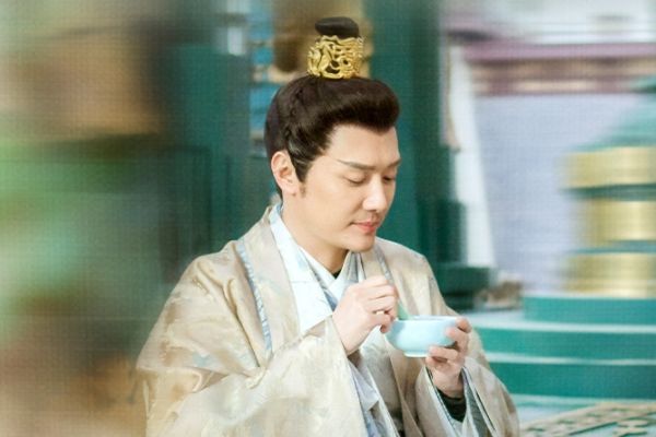 《星河长明》播出时间更新日历?冯绍峰和彭小苒携手导演钟澍佳?