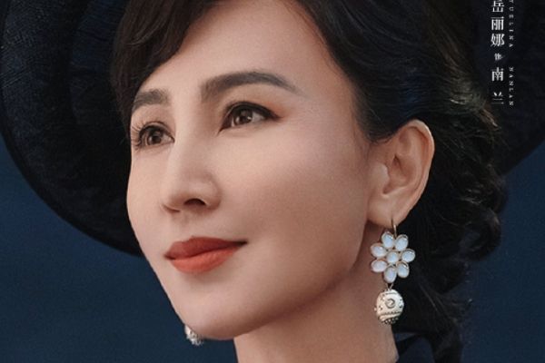 传奇剧《南洋女儿情》讲了什么故事?男女主演邱凯伟肖燕个人资料?