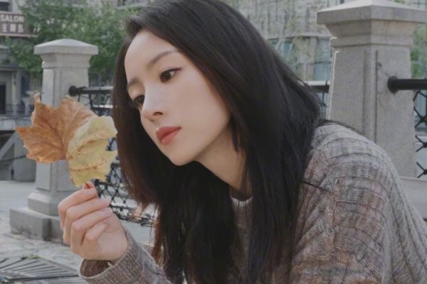 《一不小心喵上你》胡冰卿从运动员到经纪助理?职场遇到哪些问题?