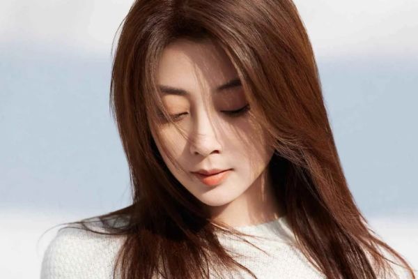 《女人万岁》以女性视角开启成长故事?主演殷桃刘以豪个人资料?