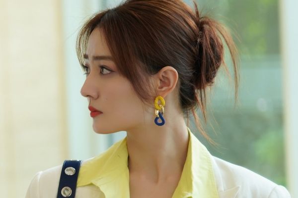 电视剧《我们的当打之年》是双女主吗?原创剧本还是小说改编剧?