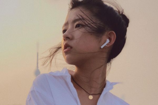 《青春正好》男女主王一哲何蓝逗作品介绍?何蓝逗饰演泼辣少女?
