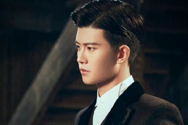 《请君》于瘫子是什么人他去了哪里?于瘫子为何隐瞒于登登身世?