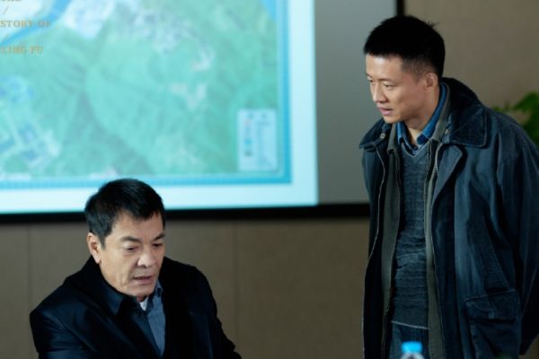 《幸福到万家》何幸福建大棚土地被征用?万善堂踢中王庆来命根?