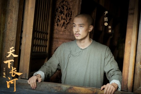 《天下长河》电视剧故事剧情介绍?两位男主罗晋尹昉的个人资料?