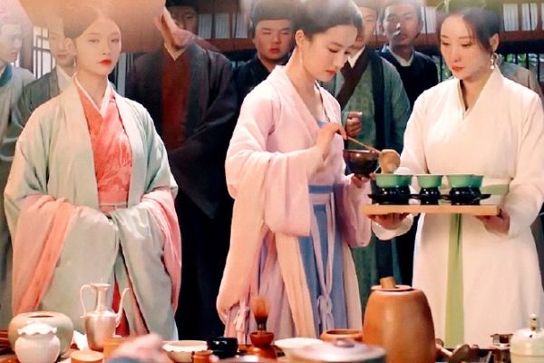 《梦华录》胡掌柜和赵盼儿斗茶?茶百戏是宋朝备受推崇的文化活动?