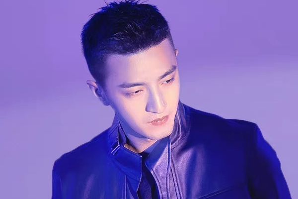 《乌云遇皎月》金瀚饰演数学天才邬遇?演员李一桐作品角色介绍?