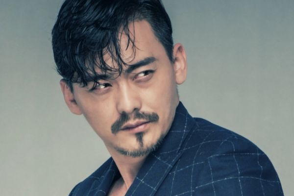 《完美证据》乔新峰饰演刑辩律师狄淑含?演员乔新峰的个人资料?