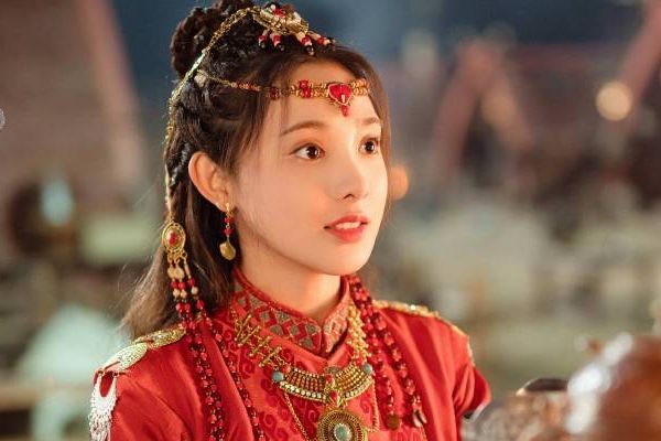 《星河长明》叶凌霜为何刺杀彧修明结局如何?彭小苒再扮红妆造型?
