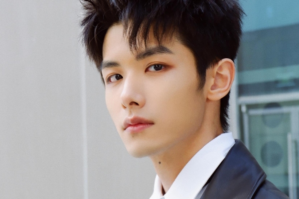 电视剧《火星孤儿》费启鸣赵弈钦领衔主演?演员姜武于小伟加盟?