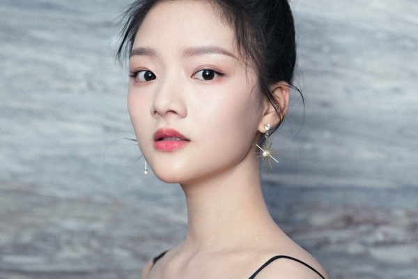 电视剧《玉骨遥》改编自哪部小说?男主时影女主朱颜扮演者是谁?