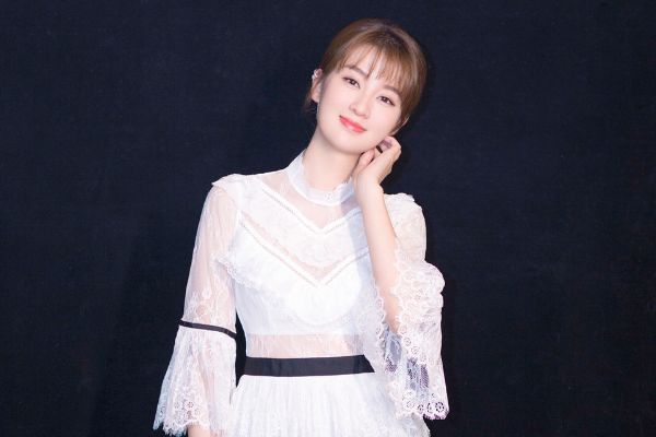 《沉睡花园》乔欣变身阳光少女肖潇?龚俊扮演高冷心理咨询师?