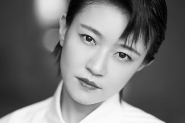 《完美证据》荀政扮演者张若昀作品介绍?搭档焦俊艳成欢喜冤家?