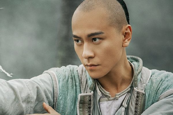 《飞狐外传》秦俊杰梁洁邢菲演绎武侠故事?演员和人物角色介绍?