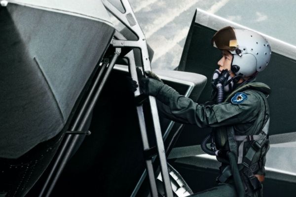 《长空之王》电影主要讲述了什么故事?定档9月30日中国大陆上映?