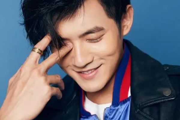 《拜托了！8小时》佟梦实肖燕任言恺朱丹妮赵天宇主演?故事剧情?