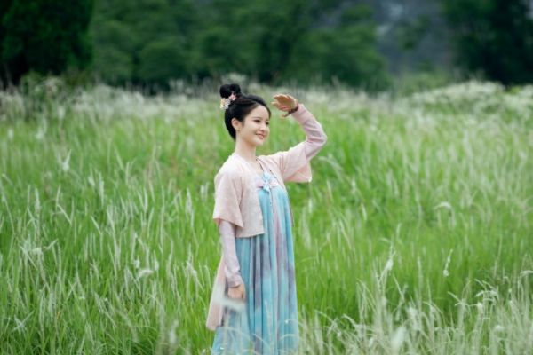 古装剧《海棠花开炊烟起》棠笙扮演者是谁?演员赖雨濛演艺经历?