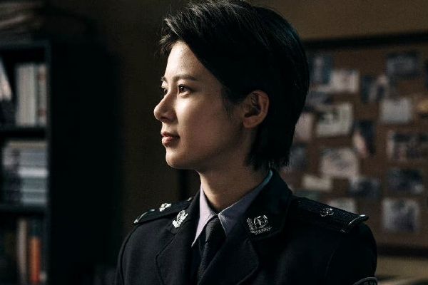 《冰雨火》赵昭仪饰演飒爽禁毒女警察蓝安然?演员赵昭仪作品介绍?